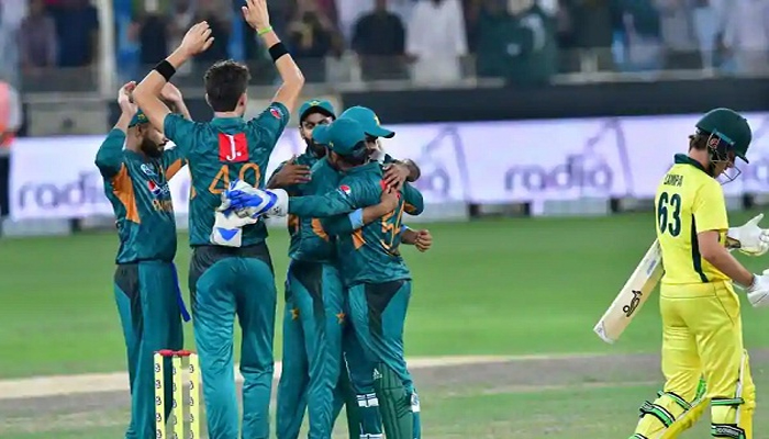 दुबई टी-20 : पाकिस्तान ने लगाई जीत की हैट्रिक