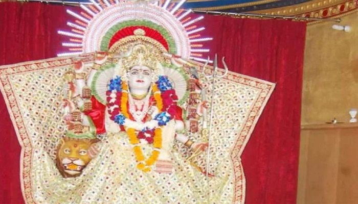 मेरठ के मंशा देवी मंदिर में पूरी होती हैं भक्तों की मुरादें