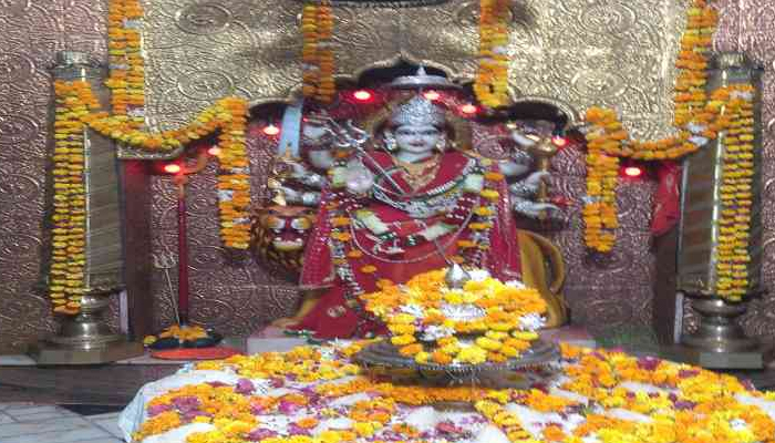 इस शक्तिपीठ में त्रेतायुग से जल रही है लौ, देवी का है नेपाल से भी संबंध