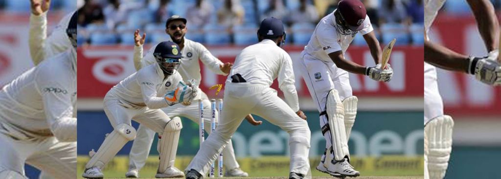 वेस्टइंडीज के 4 बल्लेबाज लौटे पैवेलियन, डेब्यू टेस्ट में चोटिल हुए शार्दुल ठाकुर