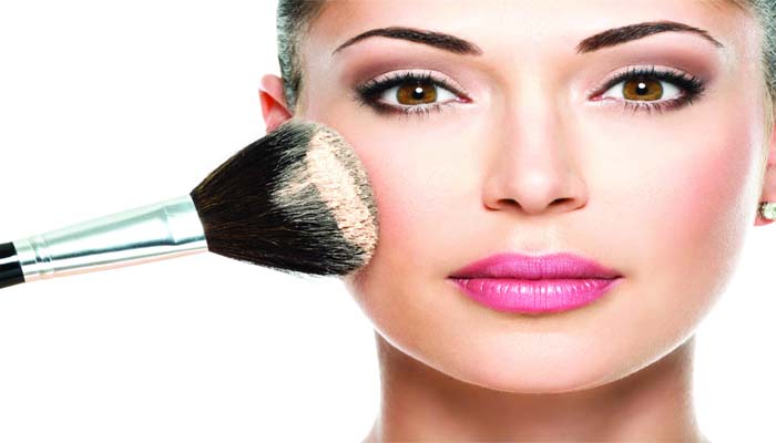 Beauti Tips : ड्राइ ब्रशिंग से चेहरे को दें नई रौनक