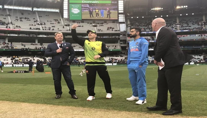 #INDvsAUS: ऑस्ट्रेलिया ने जीता टॉस, भारत को गेंदबाजी के लिए किया आमंत्रित