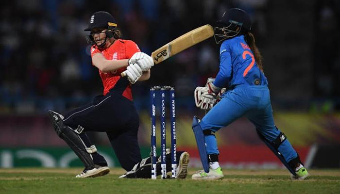 आईसीसी महिला टी20 वर्ल्ड  कप से बाहर हुआ भारत, इंग्लैंड ने 8 विकेटों से हराया