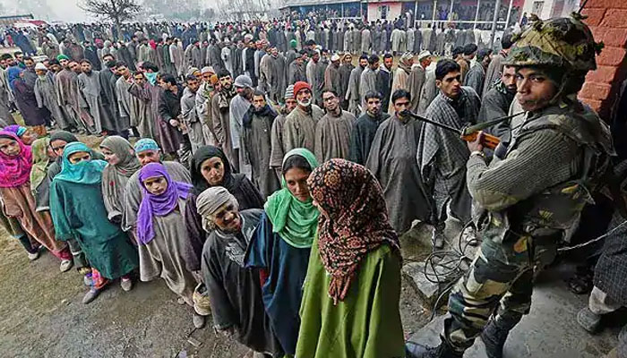 जम्मू एवं कश्मीर: पंचायत चुनाव के पहले चरण के लिए कड़ी सुरक्षा के बीच मतदान शुरू