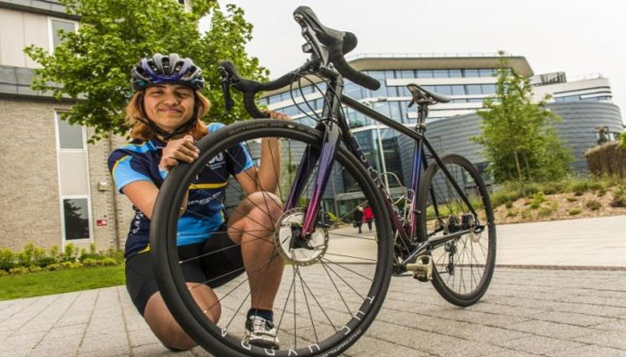  साइकिल से दुनिया नापने वाली सबसे तेज एशियाई महिला बनीं वेदांगी कुलकर्णी 