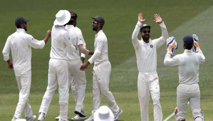 #AUSvIND LIVE: भारतीय गेंदबाजों के आगे ढेर हुई ऑस्ट्रेलियाई टीम