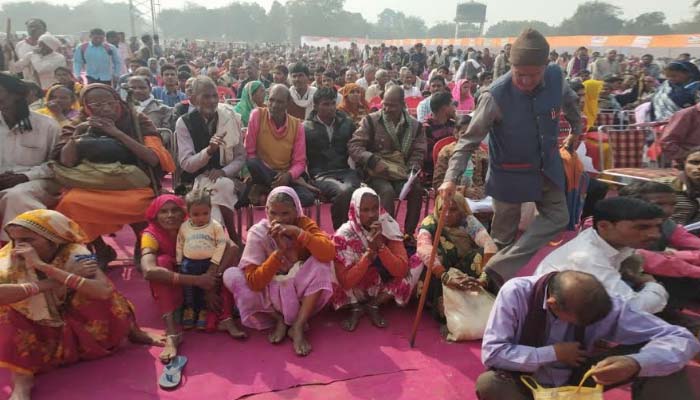 यूपी : यहां दिव्यांगों को मिली बड़ी ख़ुशी तो उनके खिल उठे चेहरे