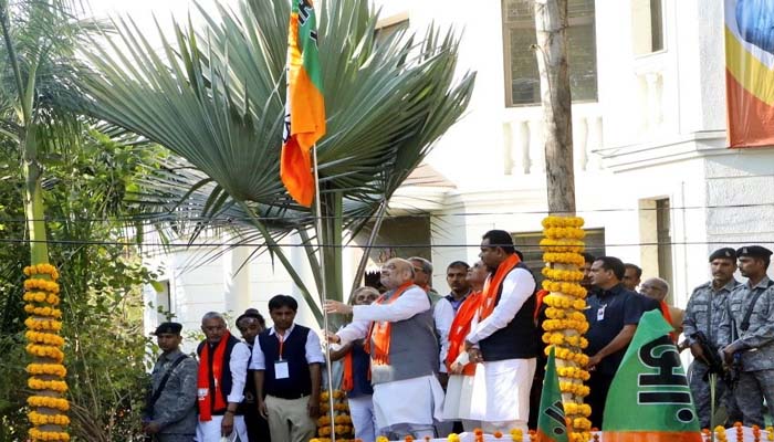 अहमदाबाद से अमित शाह ने शुरू किया मेरा परिवार, भाजपा परिवार अभियान