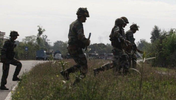 कश्मीर: सेना का ताबड़तोड़ ऐक्शन, 5 आतंकियों को भेजा 72 हूरों के पास