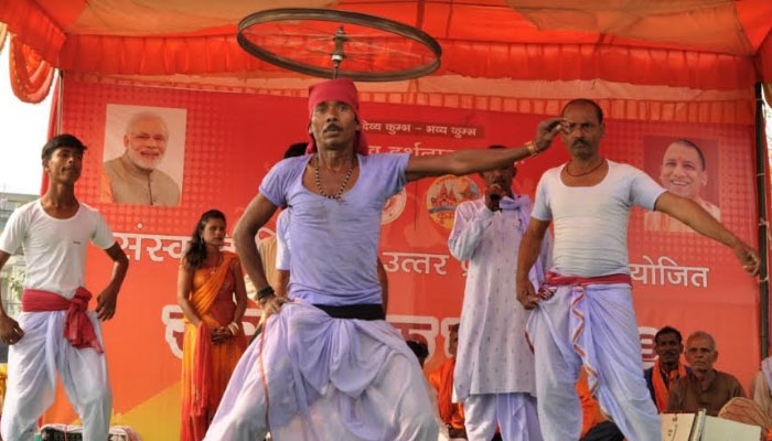 Kumbh 2019:  सांस्कृतिक मंच कर रहे कुंभ की दिव्यता और भव्यता का बखान