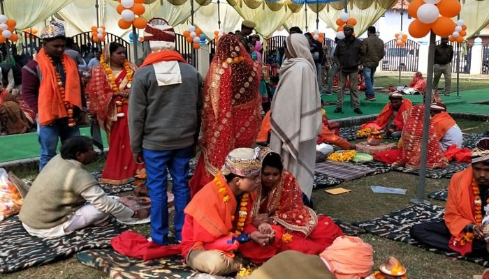 सामूहिक विवाह योजना में दुल्हनों को नहीं पता थी अपनी उम्र, शादी के बाद पोछ दिया सिंदूर