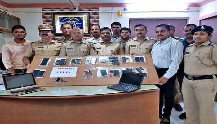 दिल्ली पुलिस ने किया फर्जी कॉल सेंटर का भंडाफोड़, 14 गिरफ्तार