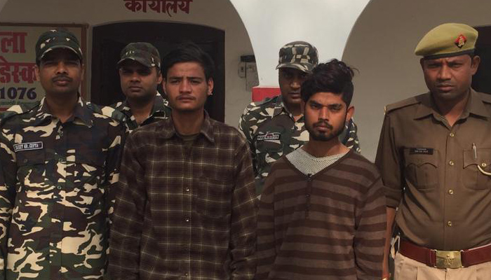 भारत-नेपाल सीमा पर पुलिस ने पकड़ी 50 लाख की हेरोइन, 2 नेपाली व्यक्ति गिरफ्तार