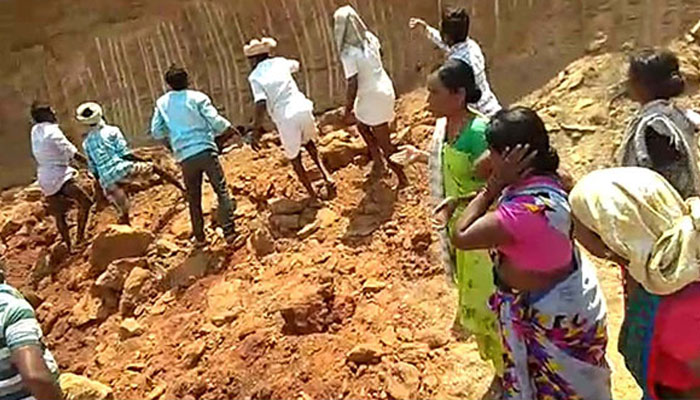 तेलंगाना:  नारायणपेट में मिट्टी का टीला ढहने से 11 मजदूरों की मौत