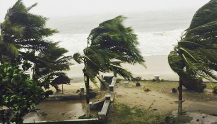 तूफान का खतरा: अभी-अभी भारत में जारी हुआ रेड अलर्ट, IMB की चेतावनी