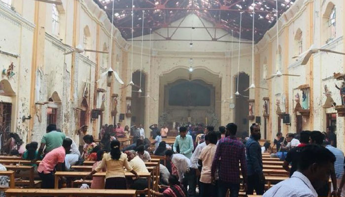 श्रीलंका ब्लास्ट: तीन भारतीयों समेत 215 की मौत, सैकड़ों घायल, 7 गिरफ्तार