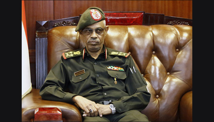 सूडान के नए प्रमुख ने इस्तीफा दिया, सेना ने कहा ‘कोई तख्तापलट नहीं’