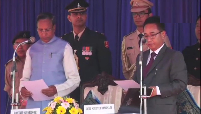 सिक्किम के नए मुख्यमंत्री प्रेम सिंह गोले समेत 11 मंत्रियों ने ली शपथ
