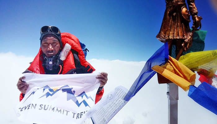 नेपाल के शेरपा ने 23वीं बार माउंट एवरेस्ट पर चढ़ बनाया विश्व रिकॉर्ड