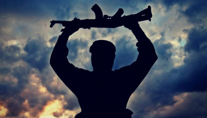 पाक एजेंसियां सोशल मीडिया के मार्फत कश्मीरी युवकों को चरमपंथ के मार्ग पर धकेल रही हैं : सेना