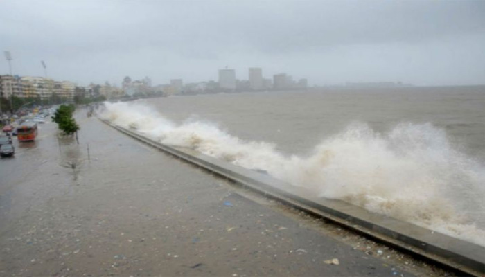 मुंबई: मॉनसून से पहले ही चक्रवाती तूफान का खतरा, अगले 2 दिन के लिए अलर्ट जारी