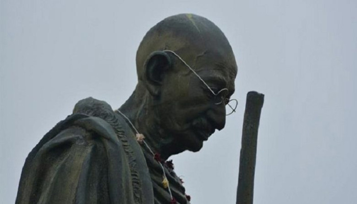 ओडिशा: स्कूल में मिली महात्मा गांधी की टूटी हुई प्रतिमा