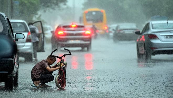 यू.पी के इन जिलों में 24 घंटें में झमाझम बारिश, प्रशासन ने जारी किया अलर्ट