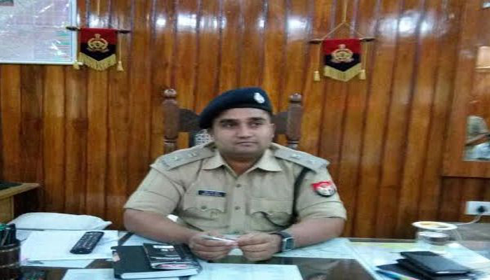 सुलतानपुर: कानून व्यवस्था के मद्देनजर चला पुलिस कप्तान का चाबुक
