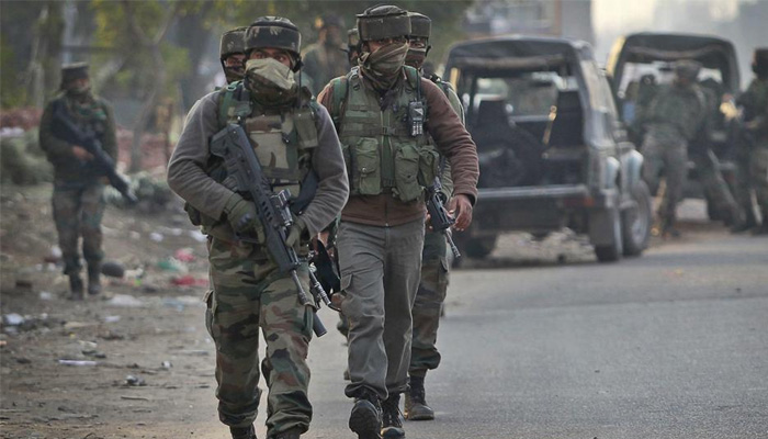 बड़ी खबर: कश्मीर में आतंकियों पर अटैक ज़ारी, 2 को सुरक्षाबलों ने उतारा मौत के घाट