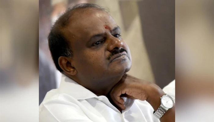 कर्नाटक: स्पीकर आज विधायकों के इस्तीफे पर लेंगे फैसला