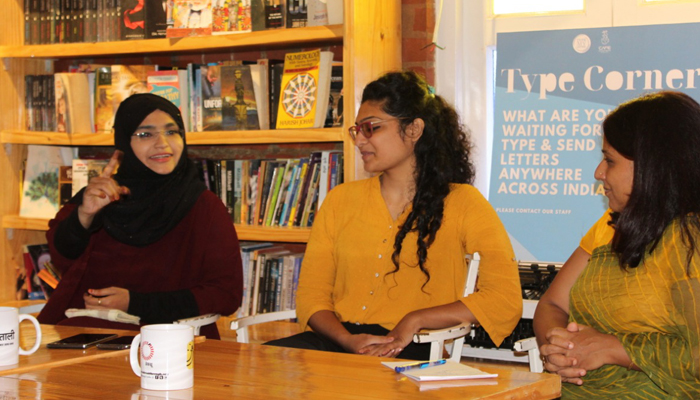 ब्रेकथ्रू के कैफे टॉक चर्चा में महिला बाइकर ने लैंगिक भेदभाव के मुद्दे पर रखे विचार
