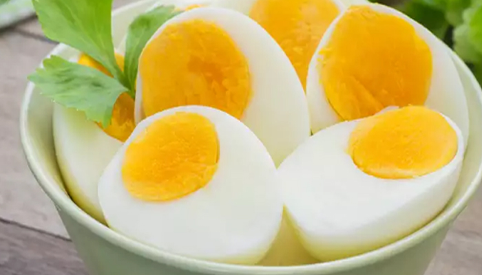 मुंबई के इस होटल ने 2 उबले अंडे के लिए वसूले 1700 रुपए