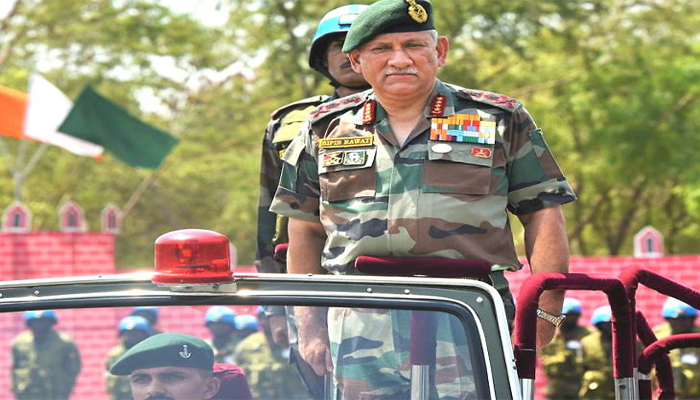 कश्मीर: सेना प्रमुख का 370 हटने के बाद पहला दौरा आज, इन मुद्दों पर करेंगे समीक्षा