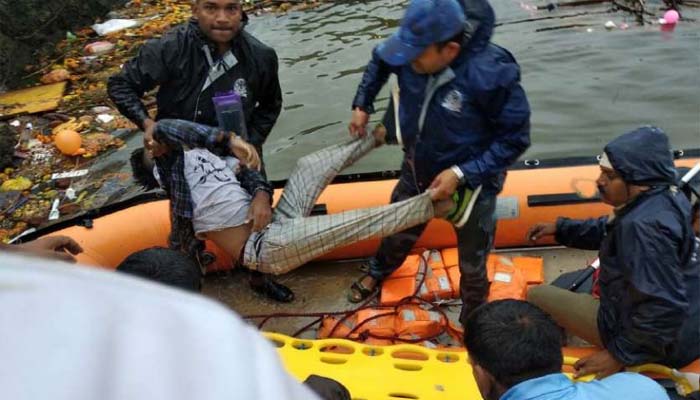 भोपाल में गणपति विसर्जन के दौरान पलटी नाव,11 लोगों की मौत, चार लापता