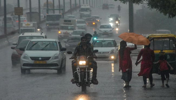 Weather Update: दिल्ली-NCR को मॉनसून ट्रफ देगा राहत, IMD का अलर्ट जारी
