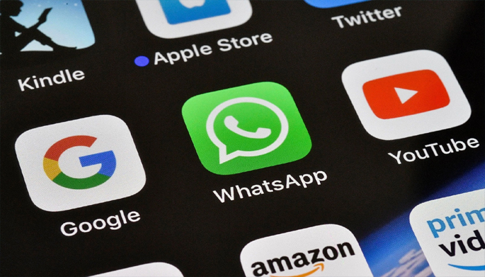 बेहद बुरी खबर! WhatsApp इस दिन से नहीं करेगा काम