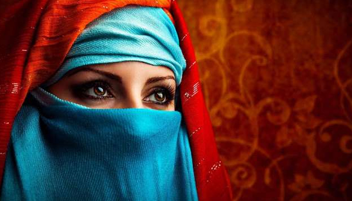 मुस्लिम महिलाओं का पर्दे में रहना क्यों है जरुरी, पढ़ें पूरी खबर