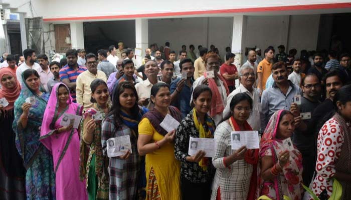 उपचुनाव : दंतेवाड़ा, हमीरपुर समेत चार विधानसभा सीटों पर वोटिंग जारी