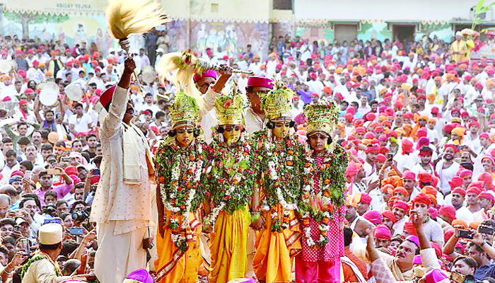 Varanasi : भरत मिलाप में पहली बार सियासत