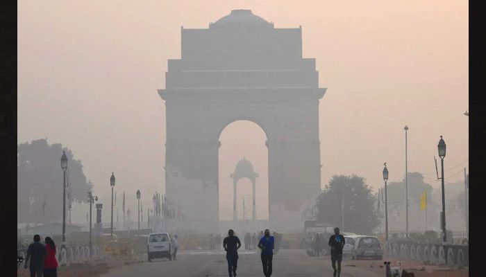 दशहरे के बाद धुएं में डूबी दिल्ली, कैसे बचेंगी लोगो की जान