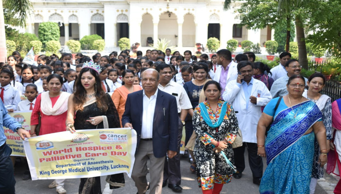 World Palliative Day: आईवा मिस इंडिया ने KGMU से निकली रैली को झंडी दिखा किया रवाना