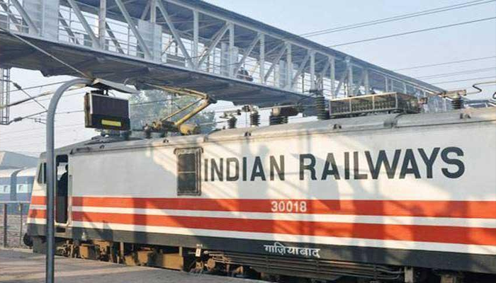 कैंसिल हुई 296 ट्रेनें! इंडियन रेलवे ने किया ऐलान, यहां देखें ट्रेनों की सूची