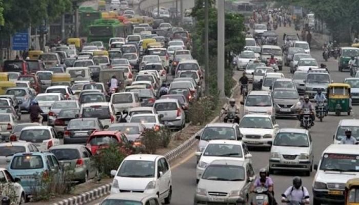 दिल्ली: ऑड इवन शुरू, जहरीली हवा को कम करने के लिए सरकार ने उठाया बड़ा कदम
