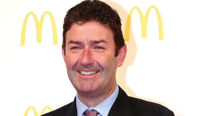 McDonalds: कर्मचारी को डेट करना पड़ा भारी, CEO को किया बर्खास्त
