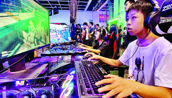 चीन सरकार ने बच्चों के वीडियो गेम की लत पर काबू करने के लिए लगाया कर्फ्यू 