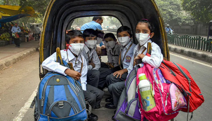 प्रदूषण! दिल्ली मे 2 दिन के लिए स्कूल बन्द, SC ने मांगा जवाब