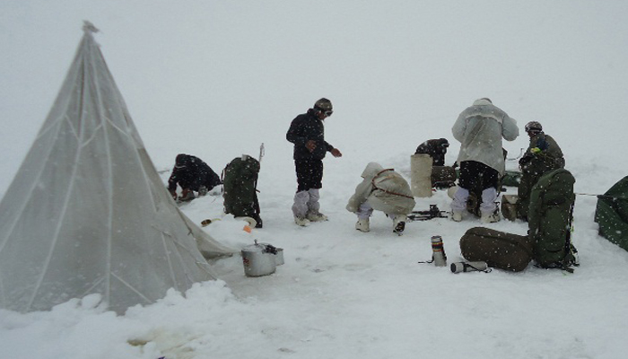सियाचिन में फिर बर्फीले तूफान का कहर, सेना के दो जवान शहीद