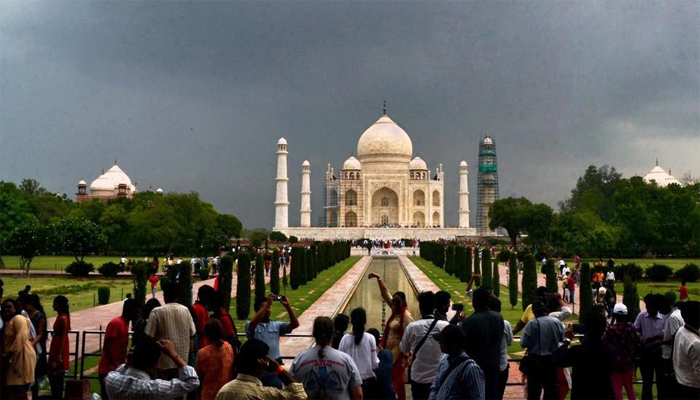ताजमहल: पर्यटकों के लिए खास इंतजाम, ट्रिप प्लान करने से पहले पढ़िए खबर
