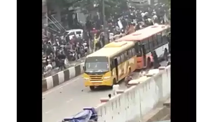 सीलमपुर हिंसा: बस ड्राइवर ने भीड़ से ऐसे बचाई स्कूली बच्चे की जान