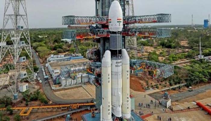 कल इसरो लॉन्च करेगा रीसैट-2बीआर1 सहित 9 विदेशी नैनोसैटेलाइट